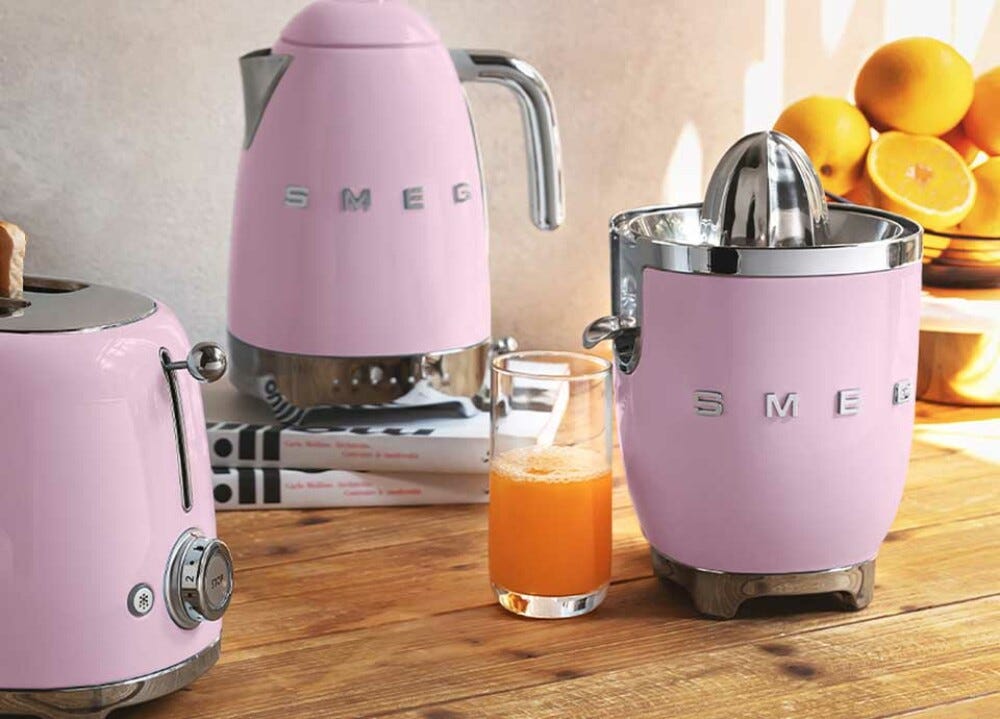Smeg Selection CJF11PKEU 50's Style Spremiagrumi - rosa lucido