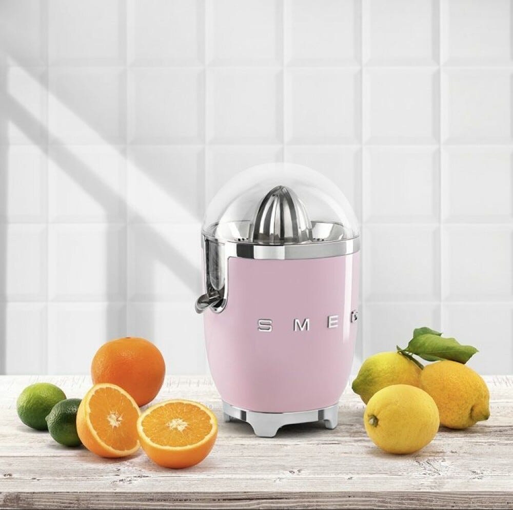 Smeg Selection CJF11PKEU 50's Style Spremiagrumi - rosa lucido