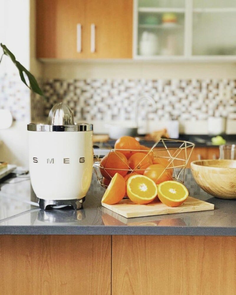 Smeg Selection CJF11WHEU 50's Style Spremiagrumi - bianco lucido