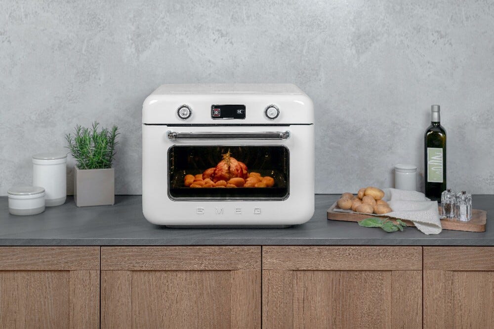 Smeg Selection COF01WHEU 50's Style Forno combinato a vapore cm. 50 - bianco lucido