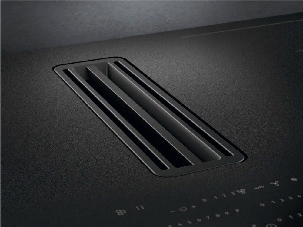 AEG NCP84C01AZ Piano ad induzione con cappa integrata 83 cm, SaphirMatt, Hob2Hood, vetroceramica nero