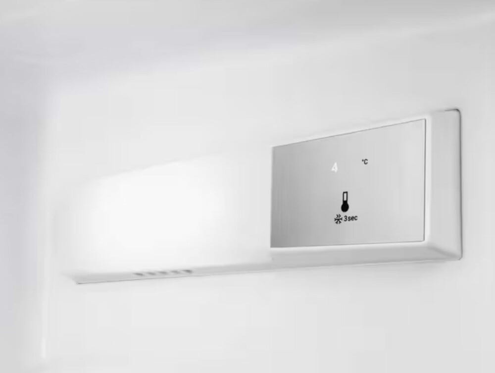 Electrolux LTB1AE24U0 Serie 500 Frigorifero con congelatore a libera installazione cm. 55 h 144 - lt. 206 - acciaio anti-impronta