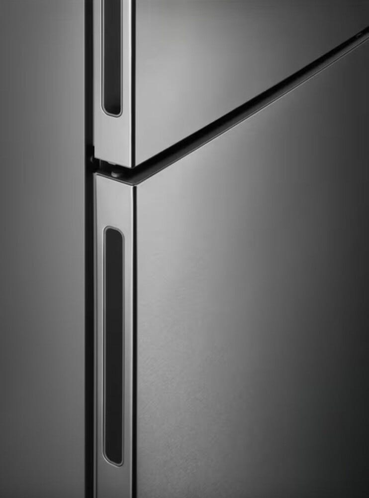 Electrolux LTB1AE24U0 Serie 500 Frigorifero con congelatore a libera installazione cm. 55 h 144 - lt. 206 - acciaio anti-impronta