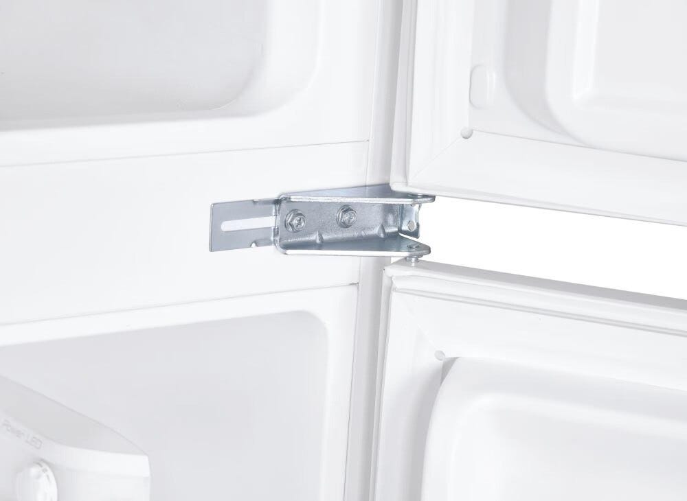 Candy CFBD 2450/5EH Frigorifero con congelatore da incasso cm. 54 h. 145 - lt. 205