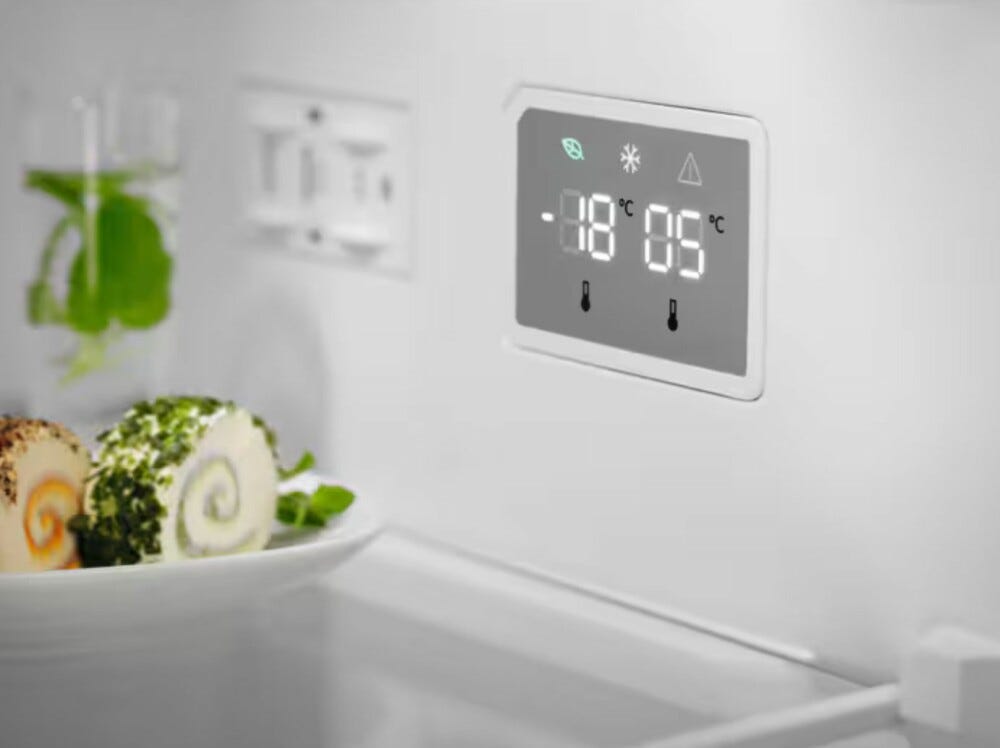 Electrolux LNT6ME32U2 Serie 600 TwinTech Frigorifero con congelatore a libera installazione cm. 60 h 186 - lt. 331 - inox
