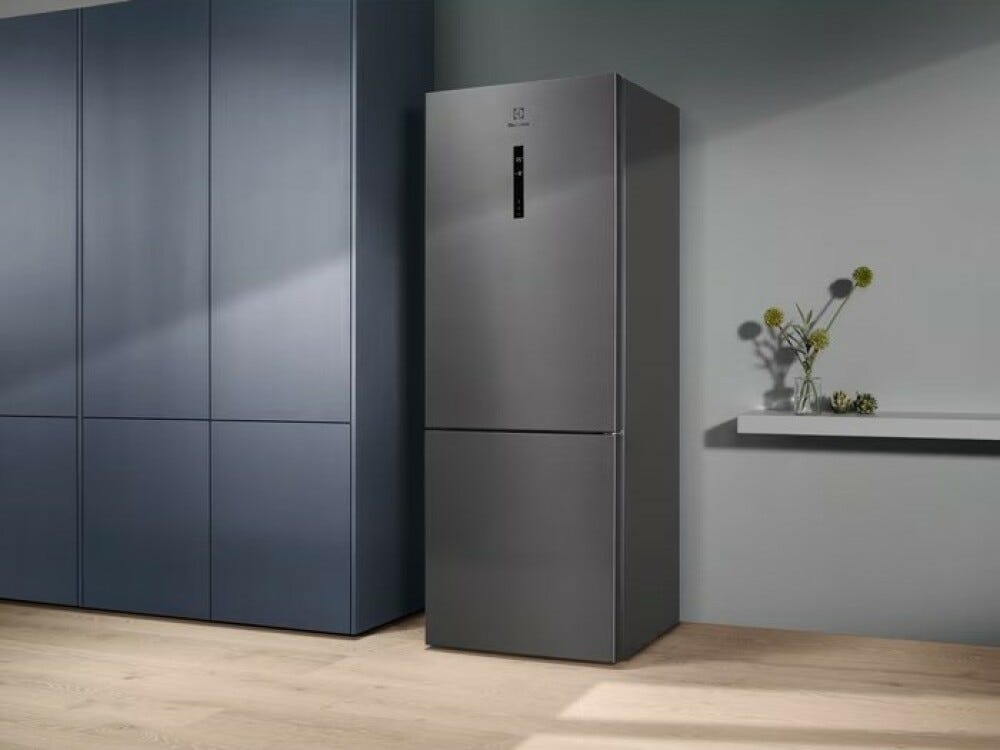 Electrolux LNT6ME46X3 Serie 600 TwinTech® Frigorifero con congelatore a libera installazione - cm. 70 h 192 - lt. 481 - inox antimpronta