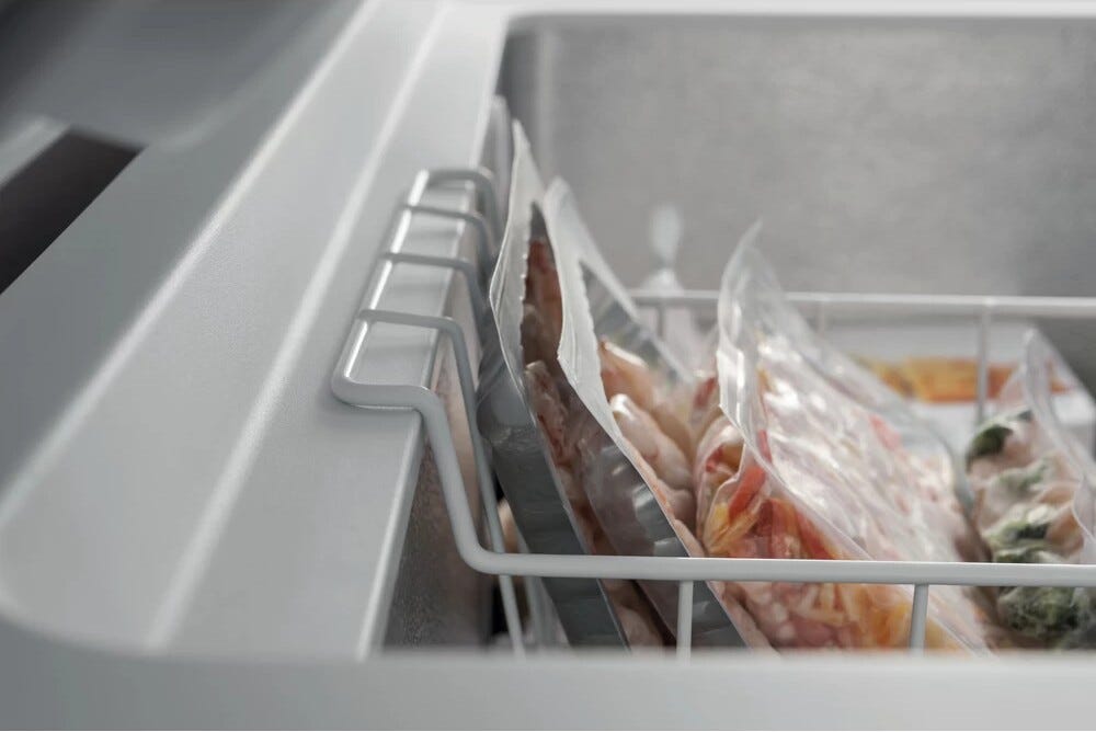 Whirlpool WHS2122 2 Congelatore a pozzo a libera installazione cm. 81 h. 87 - 202 lt. - bianco