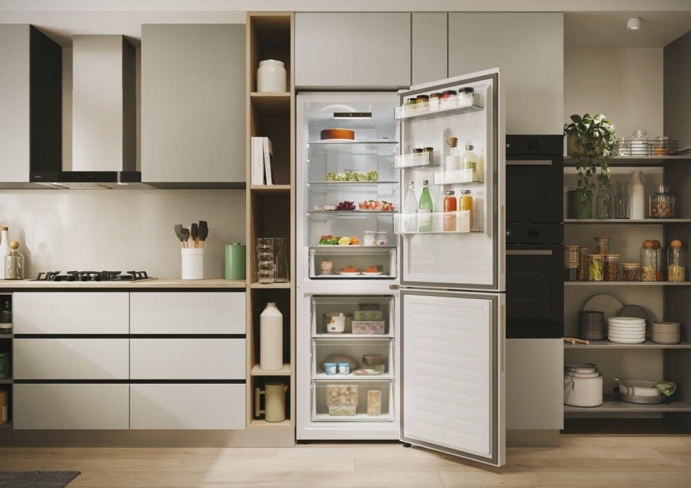 Candy CNCQ2T618EW Fresco Frigorifero con congelatore a libera installazione - cm. 60 h 185 - lt. 355 - bianco