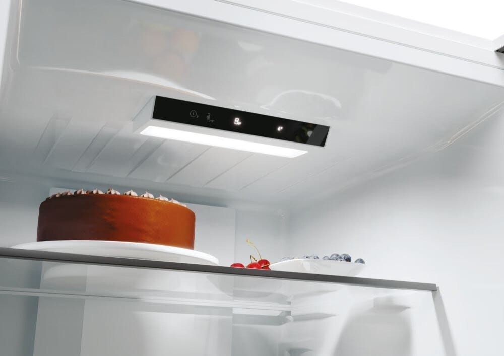 Candy CNCQ2T618EW Fresco Frigorifero con congelatore a libera installazione - cm. 60 h 185 - lt. 355 - bianco