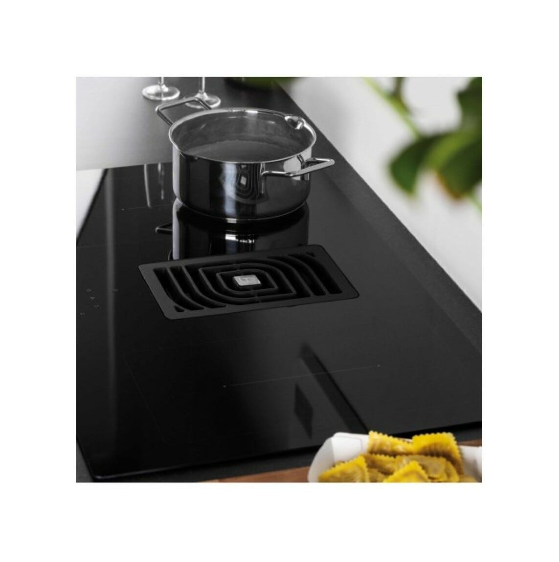 Faber GALILEO SMART BK F830 + KIT LL H80 Piano cottura induzione cm. 83 con cappa integrata da 700 m3/h + kit filtrante incluso - vetroceramica nero