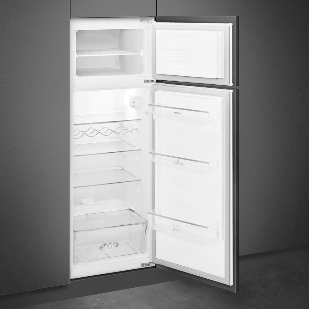Smeg D8140E Frigorifero con congelatore da incasso cm. 54 h. 145 - lt. 220