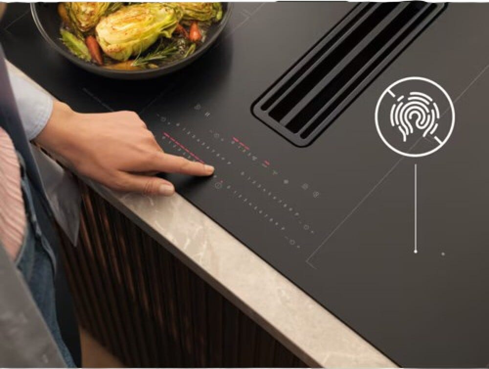 Electrolux KCC84450CZ SaphirMatt Piano cottura induzione con cappa integrata cm. 80 - vetro nero
