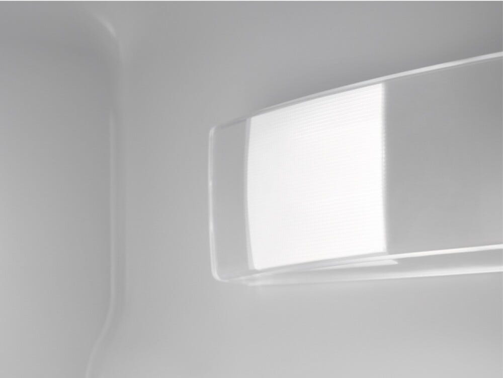 AEG NSF5O12ES Serie 5000 Optispace Frigorifero con congelatore monoporta da incasso cm. 54 h. 122 - lt. 174