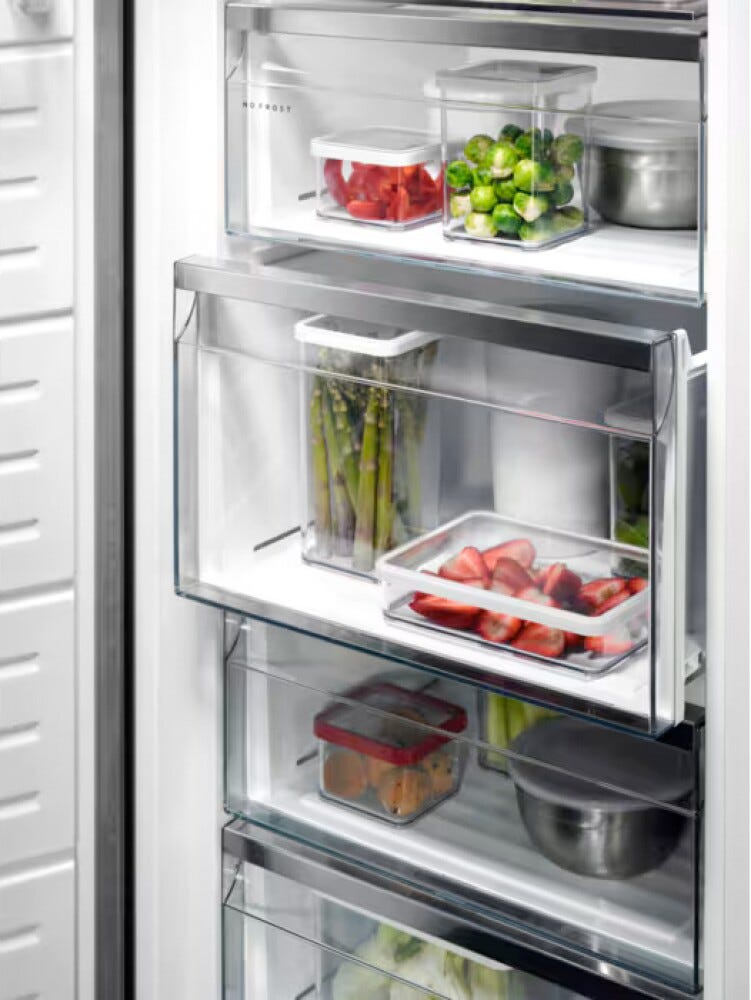 AEG OAG7M281DX Serie 7000 Congelatore monoporta a libera installazione cm. 60 h. 186 - lt. 278 - inox