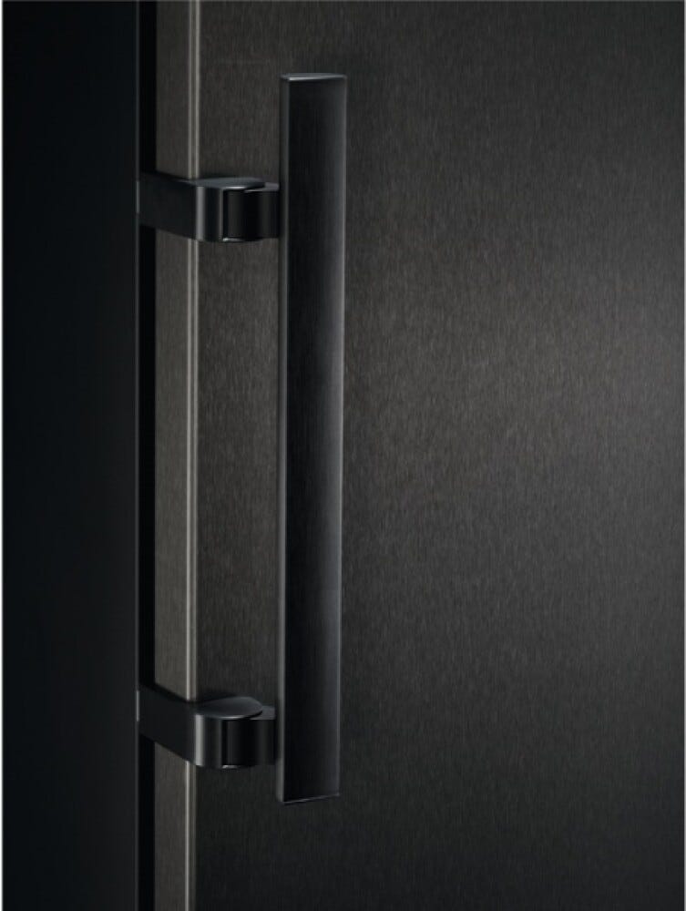 Electrolux LRC8ME39B Frigorifero a libera installazione cm. 60 h. 186 - lt. 390 - nero