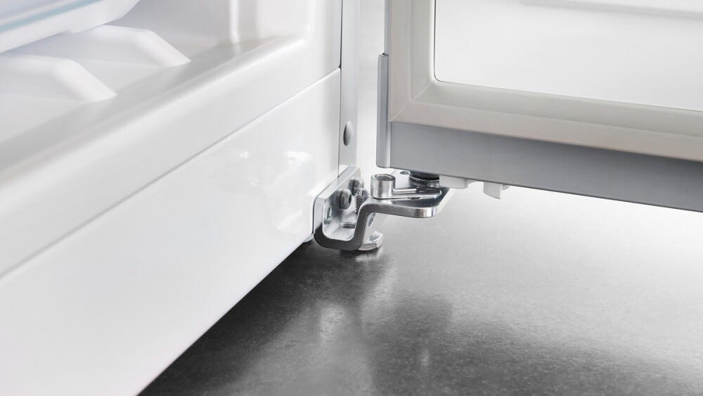 Liebherr CBNsda5223 Plus Frigorifero con congelatore a libera installazione cm. 60 h 186 - lt. 320 - argento