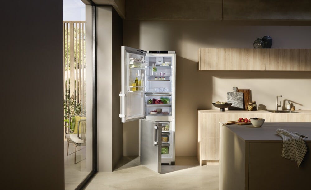Liebherr CBNsda575i Prime Frigorifero con congelatore a libera installazione cm. 60 h. 202 - lt 362 - argento