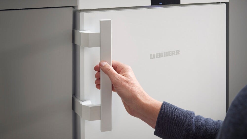 Liebherr Re1400 Pure Frigorifero a libera installazione cm. 55 h. 85 - lt. 125 - bianco