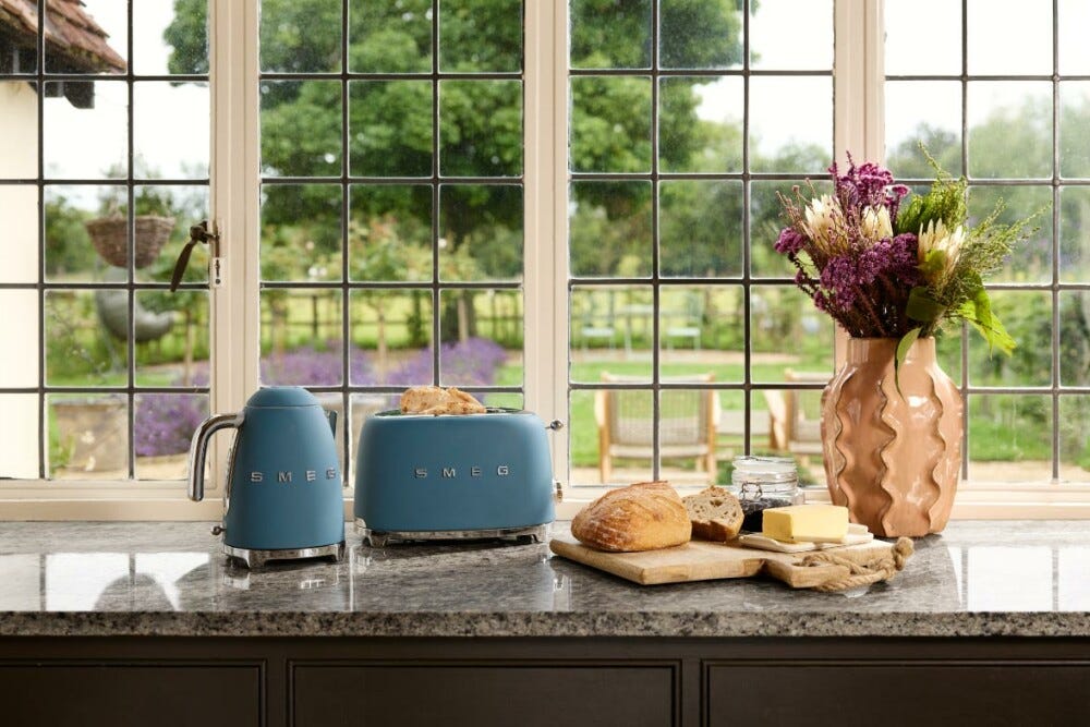 Smeg Selection KLF03SBMEU 50'S Style bollitore elettrico 1,7 l. - storm blue opaco