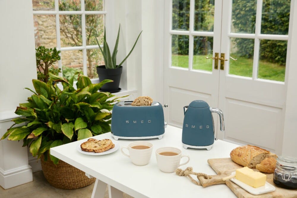 Smeg Selection KLF03SBMEU 50'S Style bollitore elettrico 1,7 l. - storm blue opaco