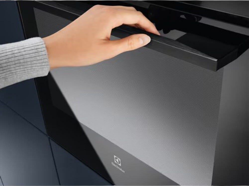 Electrolux EOC6H56H Serie 700 SteamCrisp Forno a vapore cm. 60 - nero