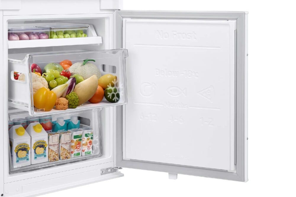 Samsung BRB70F30BES0 Frigorifero con congelatore da incasso cm. 54 h. 194 - lt. 298