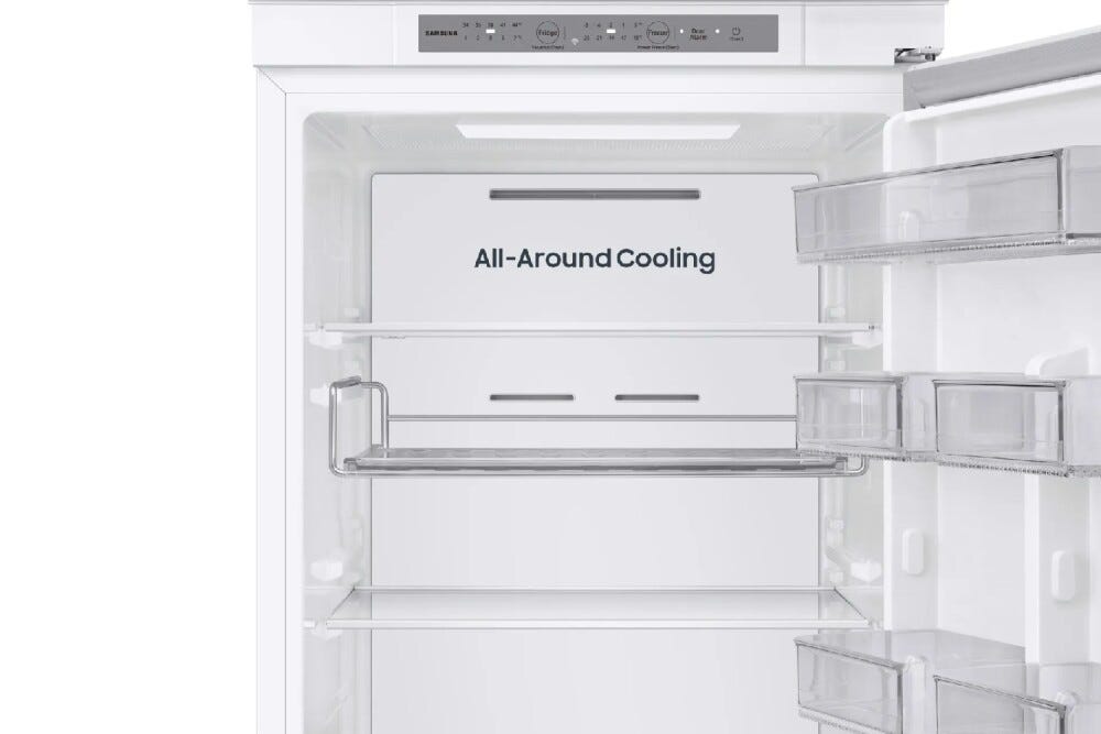 Samsung BRB70F26CES0 F1rst 60 AI Frigorifero con congelatore da incasso cm. 54 h. 178 - lt. 267