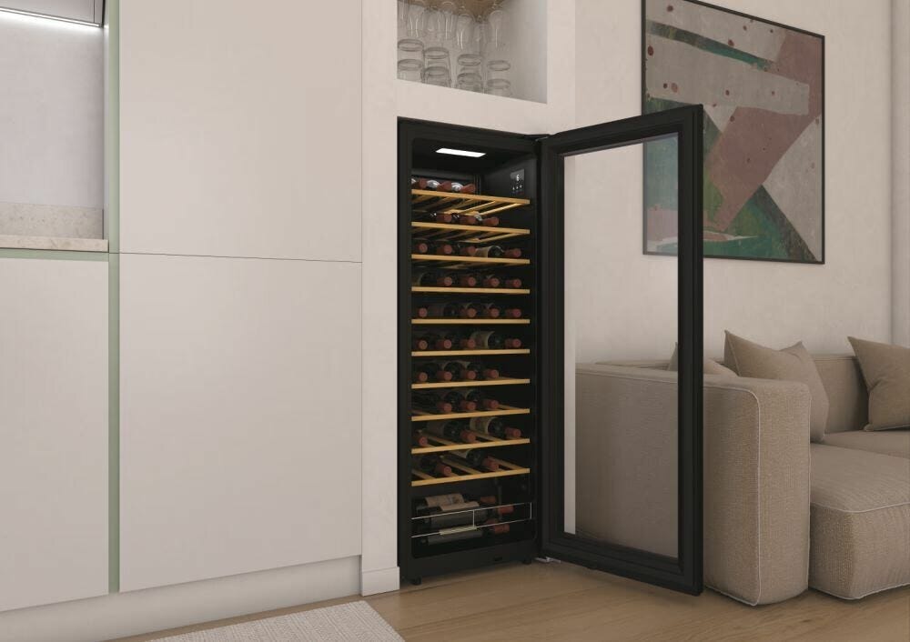 Candy CWC058 DiVino Cantina vini a libera installazione cm. 48 - 58 bottiglie - nero