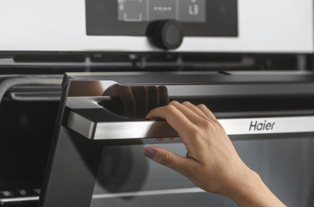 Haier HWO60SM2FS9XH I-Turn serie 2 Forno elettrico pirolitico cm. 60 - inox/nero