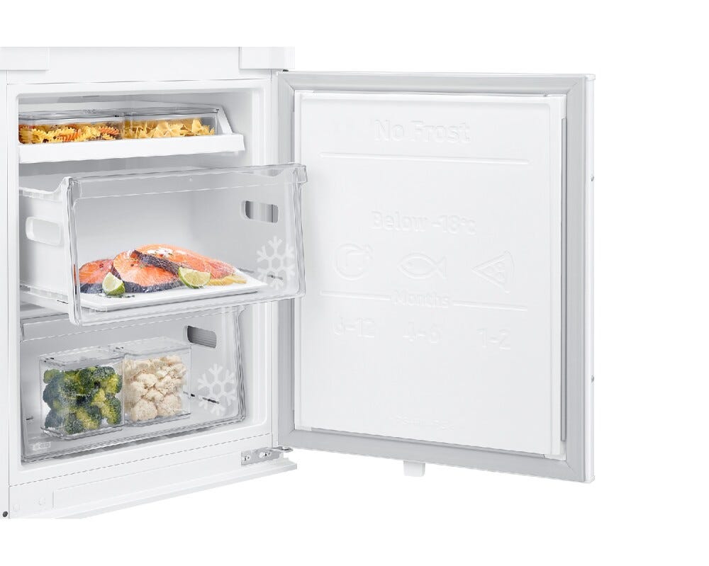 Samsung BRB70F30AES0EO Frigorifero con congelatore da incasso cm. 54 h. 193 - lt. 298