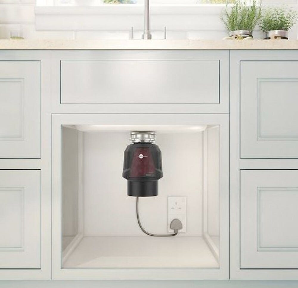Insinkerator PREMIUM 700 EC Dissipatore ecologico con tappo salvaposate 0,75 hp