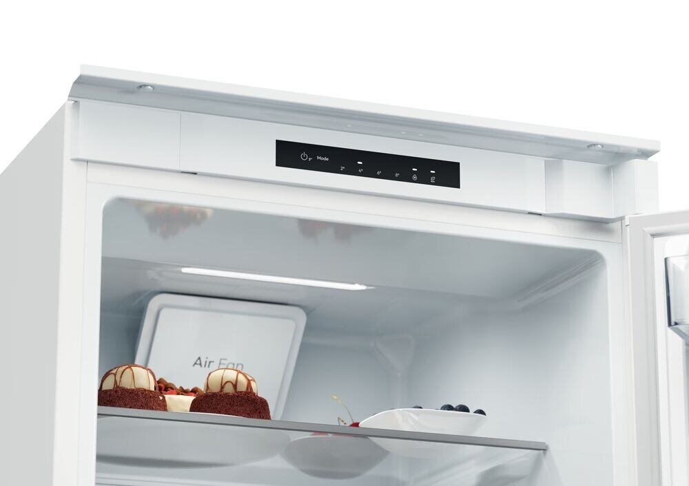 Candy CNBQL3518EV Fresco 400 Frigorifero con congelatore da incasso - cm. 54 h. 178 - lt. 268