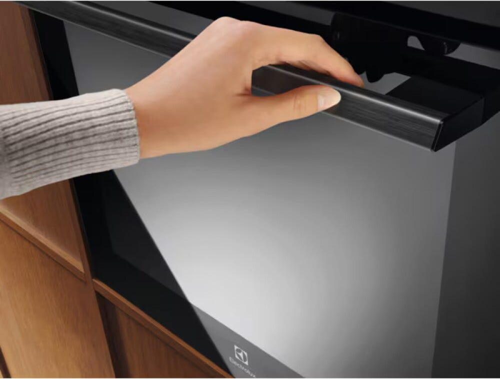 Electrolux LOD8P39Z Serie 500 SurroundCook Forno a vapore pirolitico da incasso cm. 60 - nero