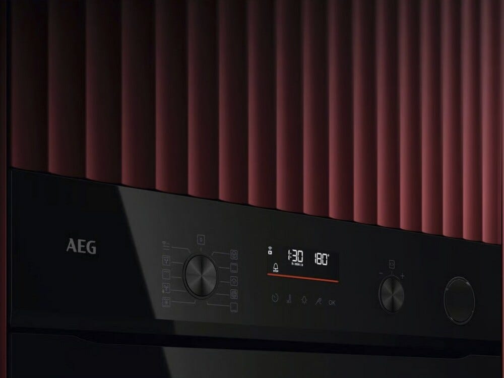 AEG NBR6P531SB 6000 SenseCook Forno a vapore pirolitico, con SteamCrisp, 72 L, Wi‑Fi, nero