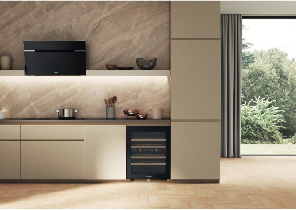 Whirlpool WHWBU60D2B Cantina vino da incasso sottotop cm. 60 - 44 bottiglie - nero