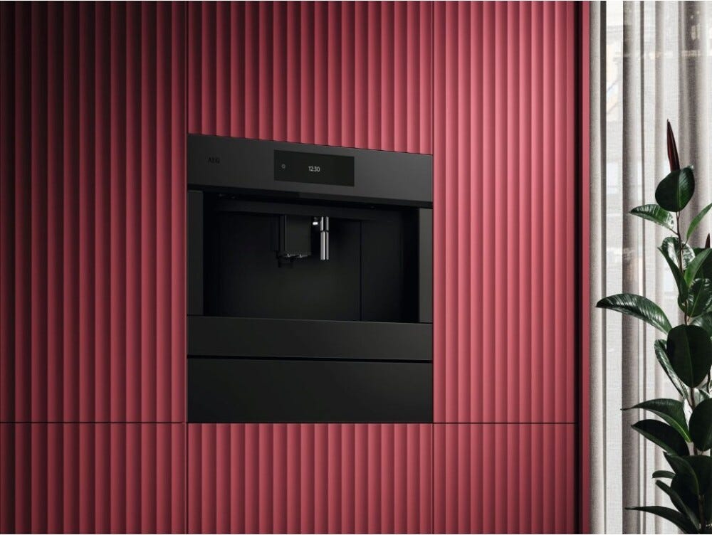 AEG NKC8N7T Macchina da caffè da incasso cm. 60 - nero opaco