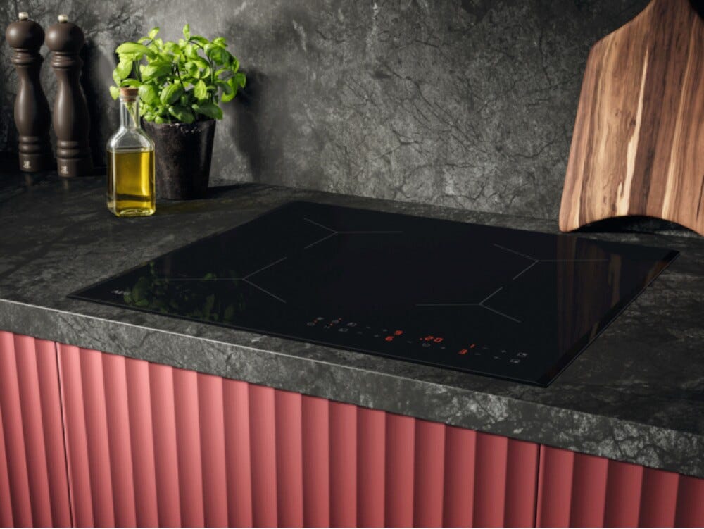 AEG TN64IA00FB Serie 5000 Piano cottura a induzione cm. 60 - vetroceramica nero