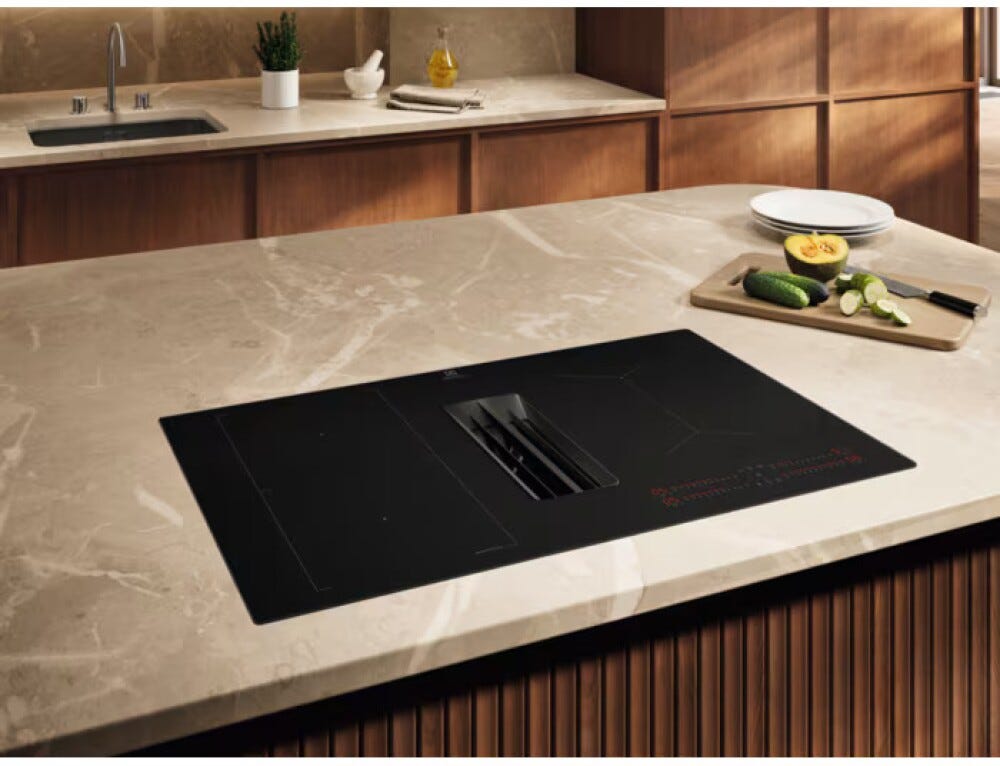 Electrolux KCC83480I Piano cottura induzione cm. 80 con cappa integrata da 550 m3/h - vetro nero