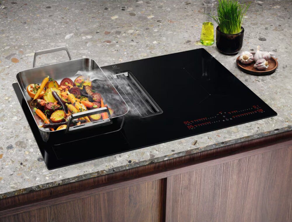 Electrolux KCC83480I Piano cottura induzione cm. 80 con cappa integrata da 550 m3/h - vetro nero
