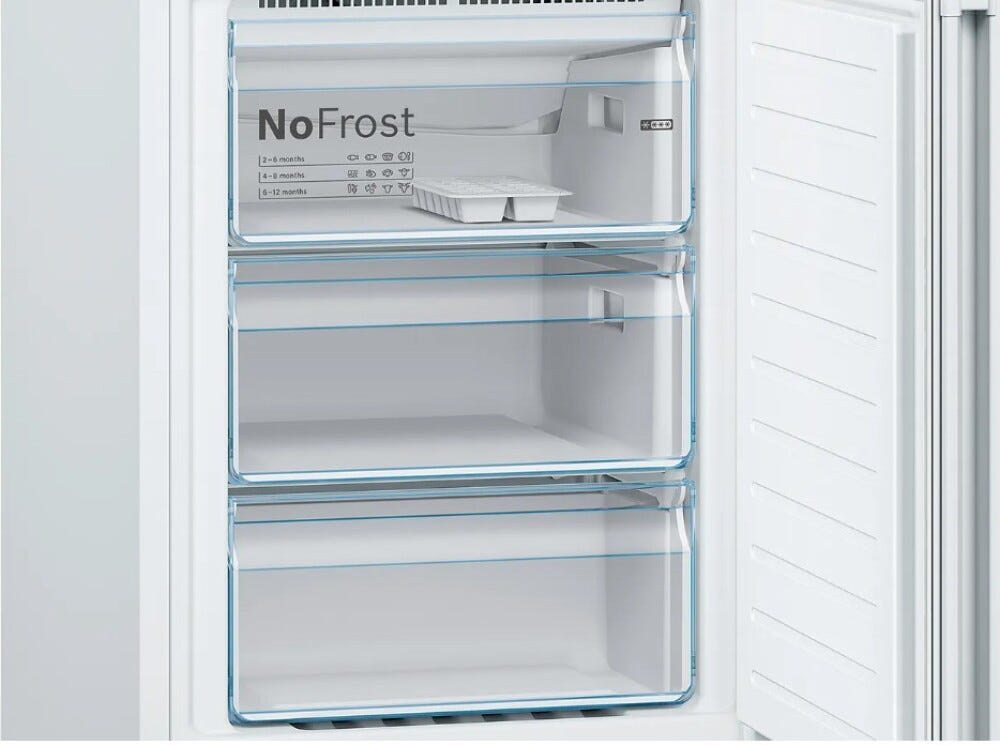 Bosch KGN39VWEB Serie 4 Frigorifero combinato con congelatore, capacità 368 L, classe E, bianco.