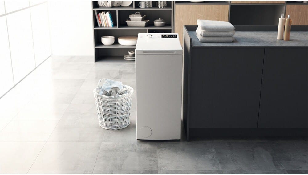 Hotpoint Ariston WMTG 725B IT Lavatrice a carica dall'alto cm. 60 - capacità 7 kg - bianco