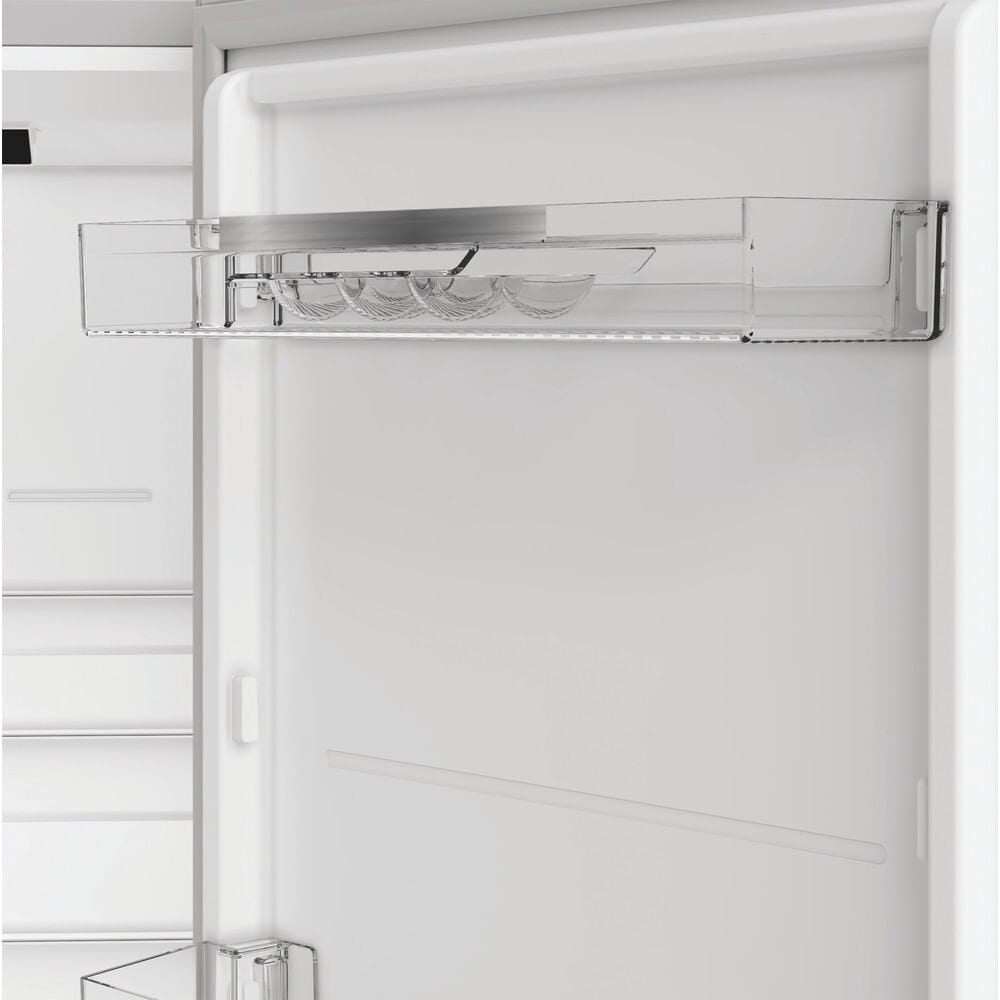 Hotpoint Ariston HPK 26362 XP4E Frigorifero con congelatore a libera installazione cm. 60 h. 187 - lt. 316 - argento
