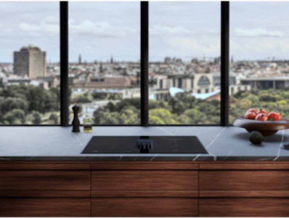 AEG TCH74B01FB . Piano cottura a induzione con cappa integrata, 4 zone cottura, 9 livelli di potenza, funzione Hob²Hood