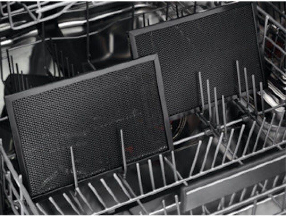 AEG TCH74B01FB . Piano cottura a induzione con cappa integrata, 4 zone cottura, 9 livelli di potenza, funzione Hob²Hood