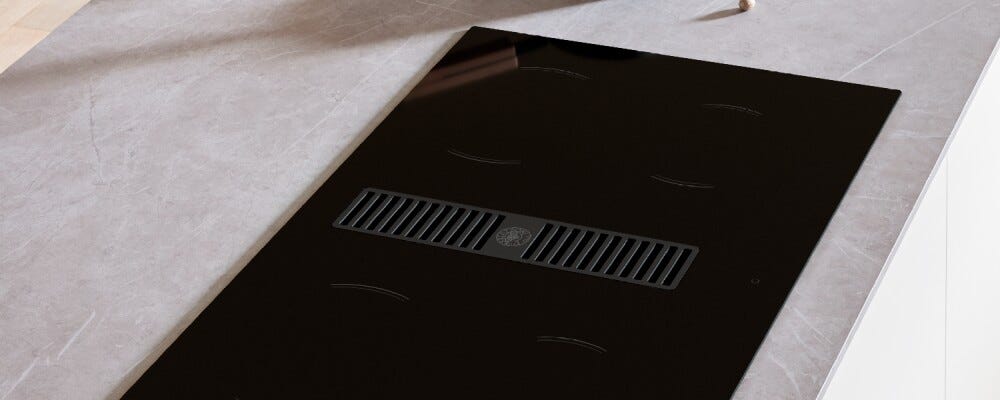 Bertazzoni P804ICH30NP Modern Piano cottura induzione cm. 83 con cappa integrata da 625 m3/h - vetro nero