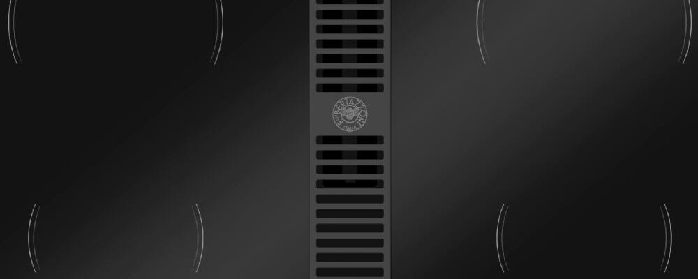 Bertazzoni P804ICH30NP Modern Piano cottura induzione cm. 83 con cappa integrata da 625 m3/h - vetro nero