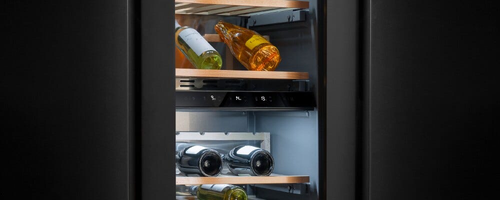 Bertazzoni RWC177B4TPNP Modern Cantina vino ad incasso cm. 56 h. 177 - 88 bottiglie - nero