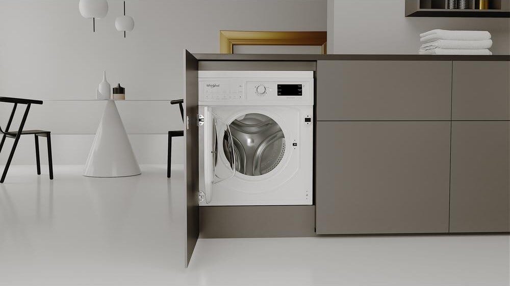Whirlpool BI WMWG 81485 PL . Lavatrice da incasso cm. 60, 8 kg, tecnologia 6th Sense
