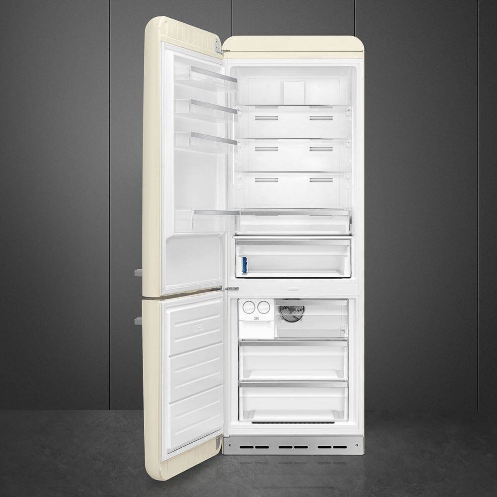 Smeg Selection FAB38LCR6 50's Style Frigorifero con congelatore a libera installazione cm. 71 h. 205 - lt. 481 - panna lucido