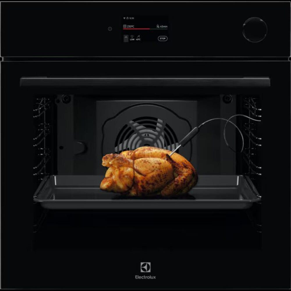 Electrolux LOC9P3XZ Serie 700 MealAssist Forno a vapore pirolitico cm. 60 - nero